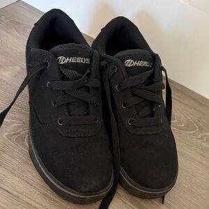 Heelys Kids’ Classic Black Skate Sneakers